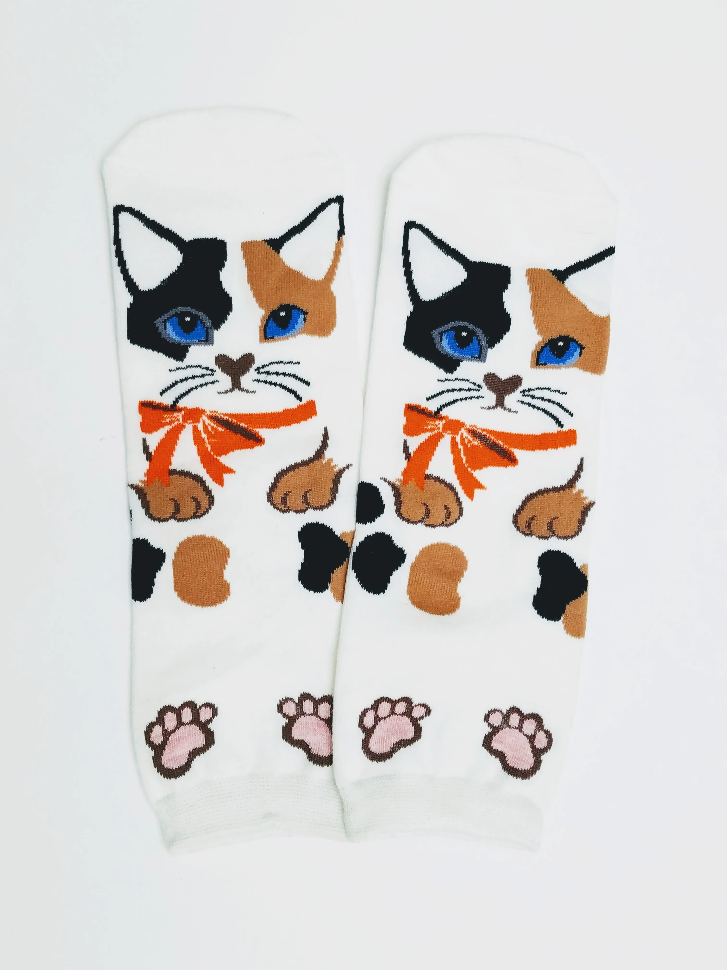 Cat w/ Bow Low Crew Socks